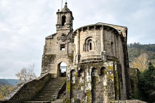 Mosteiro de Caaveiro